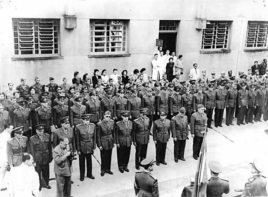 Solenidade na Diretoria de Saúde do Exército com ex-enfermeiras febianas; Neuza de Mello Gonçalves está entre as participantes identificadas pelo estudo.